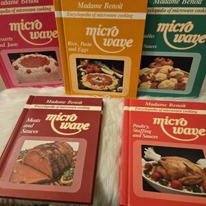 Madame Benoit Encyclopedia Microwave Cooking  Rice Meats Vegetables Desserts Ect